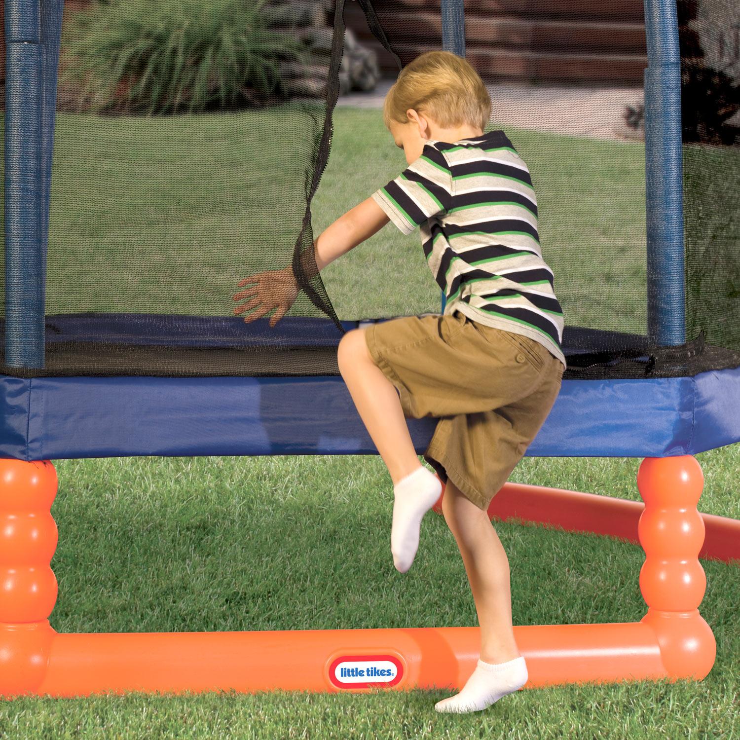 Little Tikes 7ft. Trampoline with Safety Net Enclosure Toy - Image 3